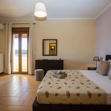 Louisa's Summer House