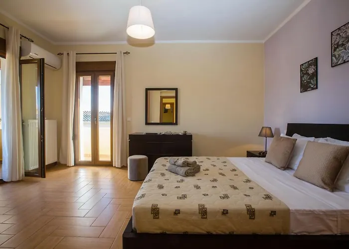 Louisa's Summer House