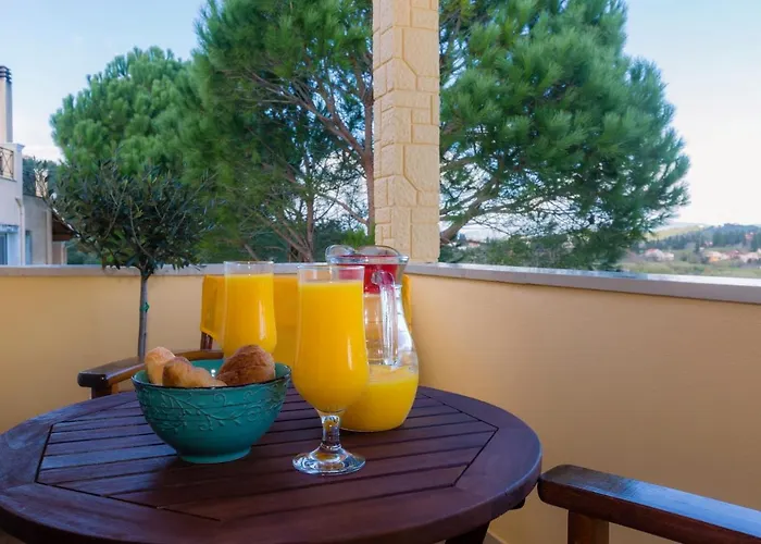 Louisa's Summer House בית נופש