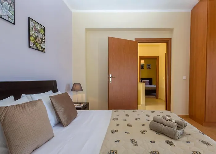 Louisa's Summer House *